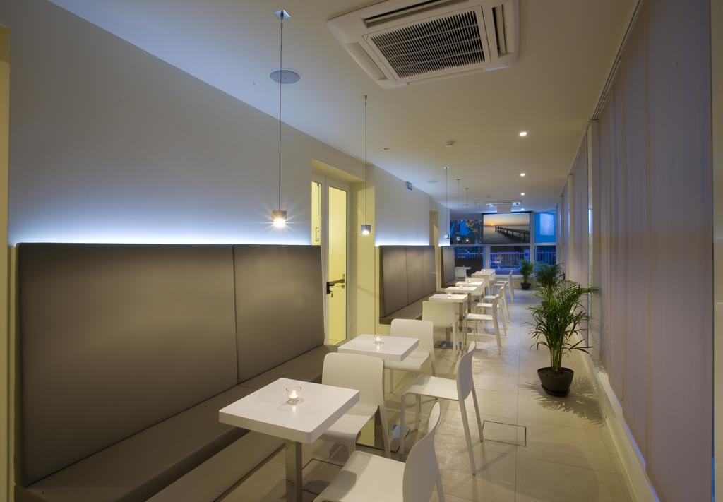 Hotel Consuelo Riccione Esterno foto