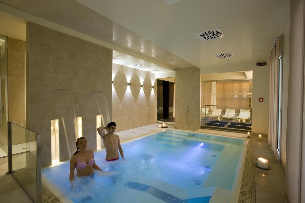 Hotel Consuelo Riccione Esterno foto