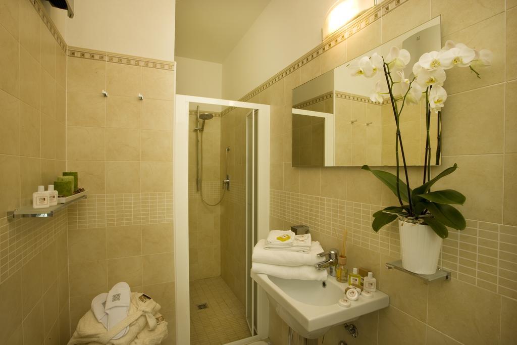 Hotel Consuelo Riccione Esterno foto