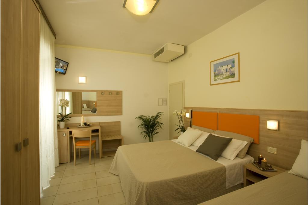 Hotel Consuelo Riccione Esterno foto